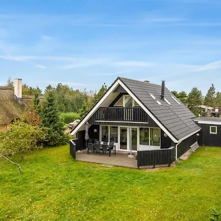 Hejdie - 150m From The Sea By Interhome